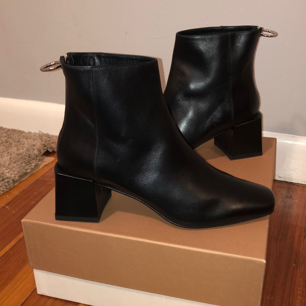New via spiga boots